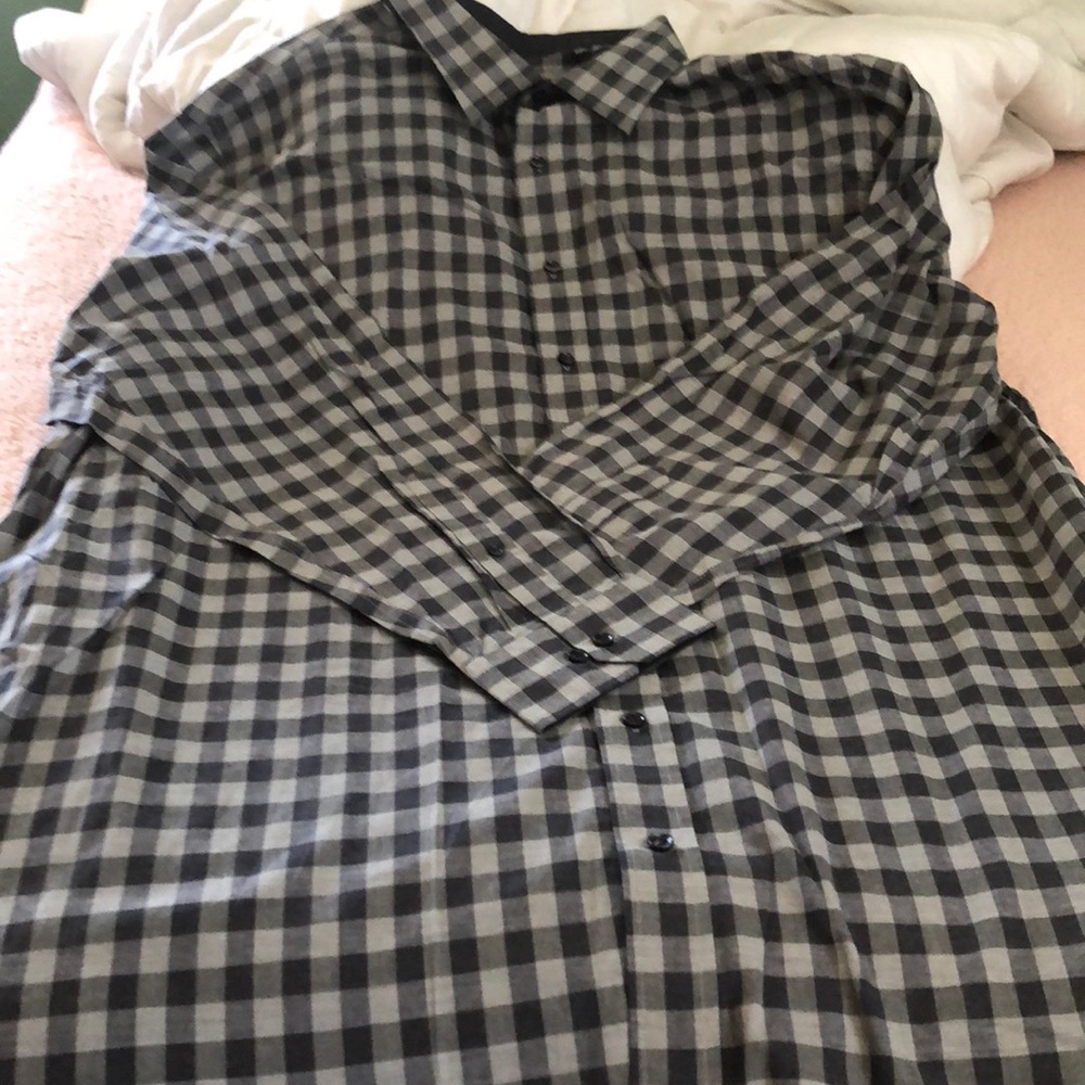 Twenty eight degrees 3xl bottom up shirt 👔